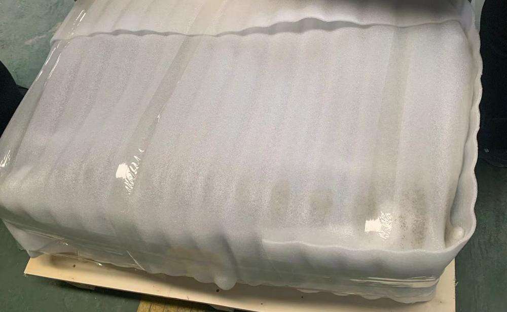 2.Wrapping with protective film.jpg