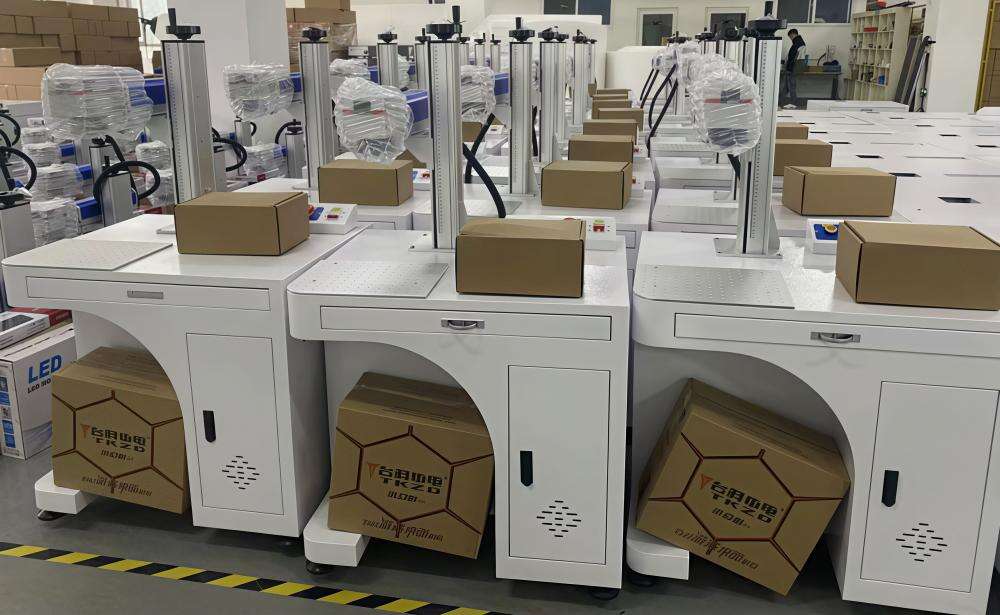 2.Wrapping with protective film.jpg