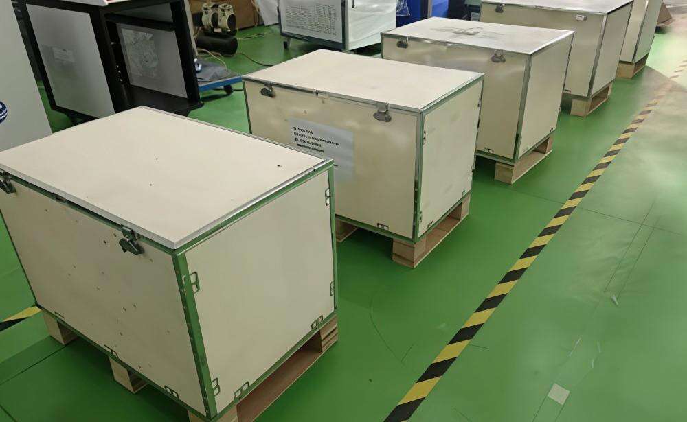 3.Wooden box sealing.jpg