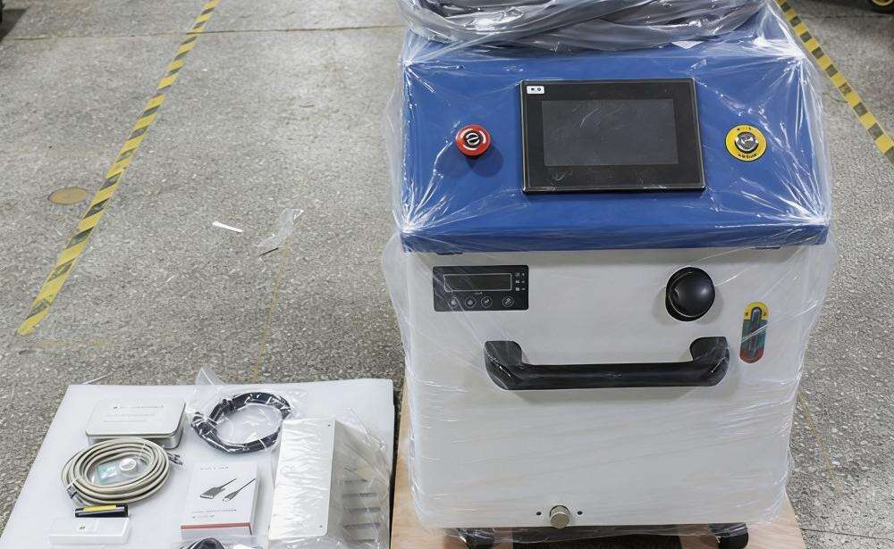 2.Wrapping with protective film.jpg