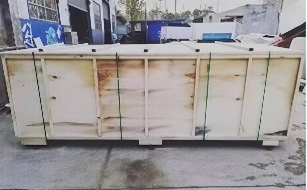 2-Wooden box sealing.jpg