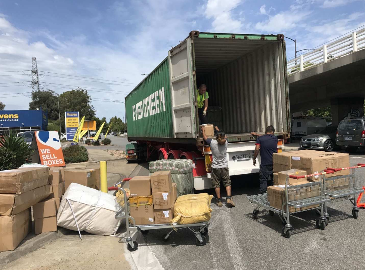 Is LCL Suitable for Small - Quantity Shipments?