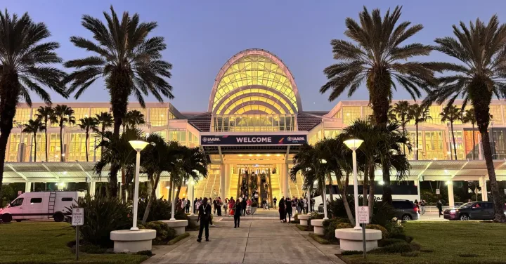 Dream Catch Reflects on Successful Showcase at IAAPA Expo 2025 in Orlando!-2