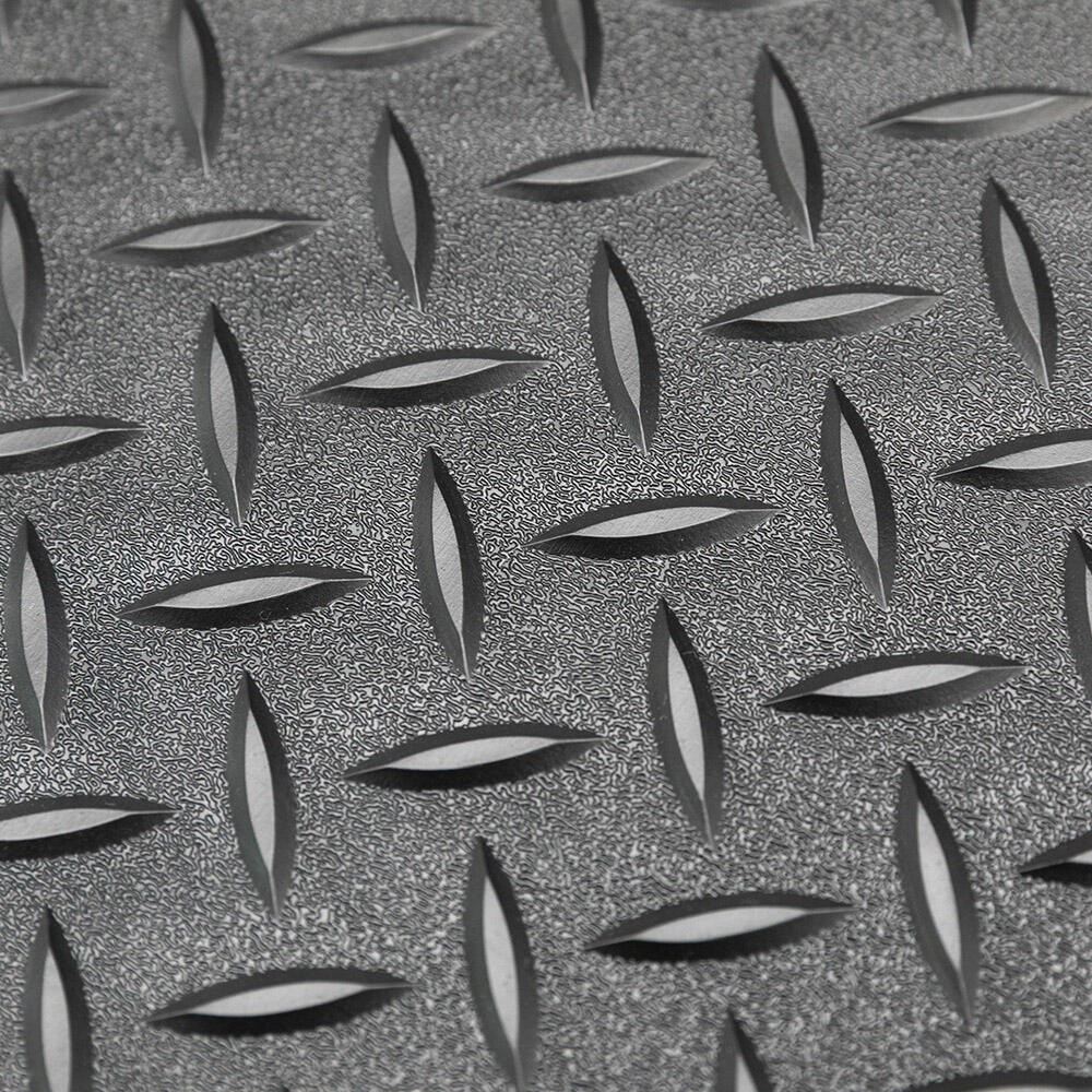 How Can Floor Mats Help Preserve Your Car Interior?