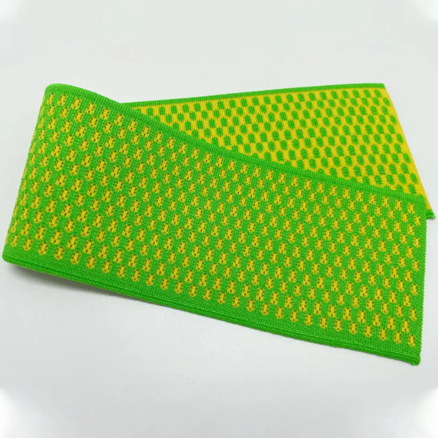 אקדח 101: כל מה שצריך לדעת על ייצור בגדים