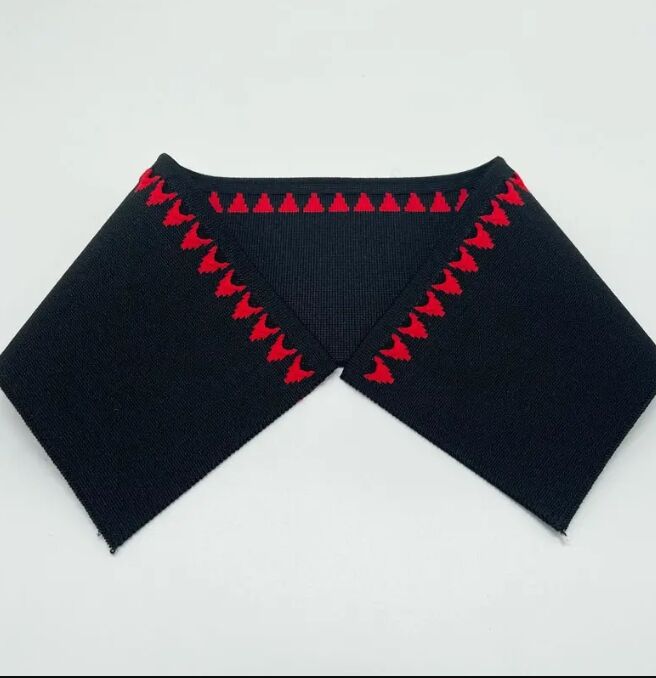 Este materialul elastic din bumbac potrivit pentru gulerurile uniformelor școlare?