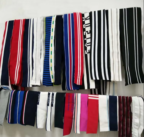 Trendovi manžeta i vratova: Podigne te svoje dizajne sa detaljima rebrastih elemenata