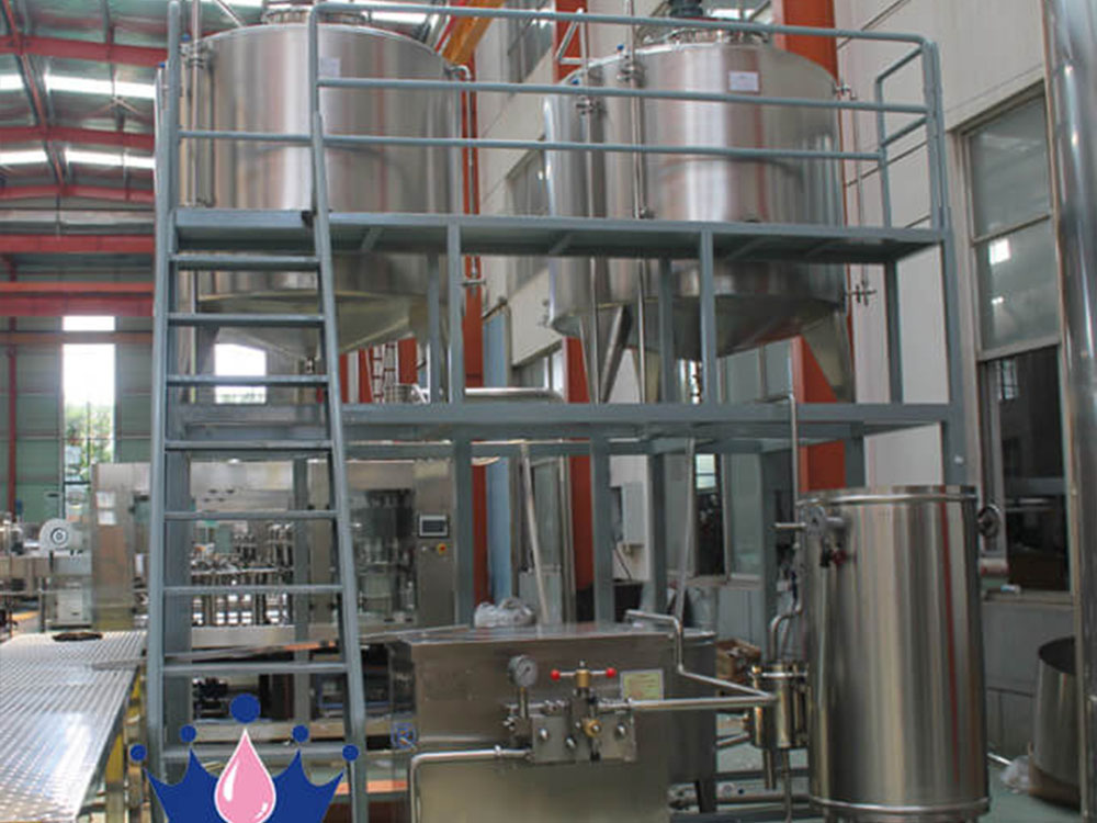 Fornecedores de Máquinas de Enchimento Aseptico de Suco: Transforma Concentrado em Suco Comercial com Enchimento a Quente 85-90 °C e Reesterilização