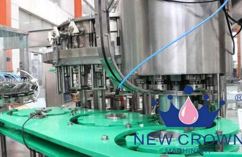 Машина для выдувания, наполнения и закупорки — полностью интегрированное решение для розлива воды, соков и напитков