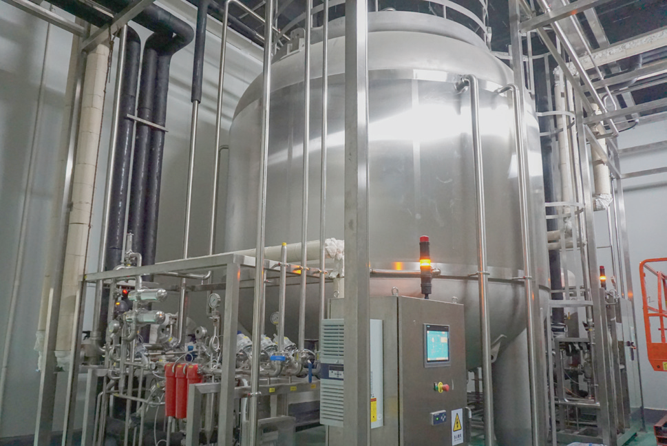Aseptic tank