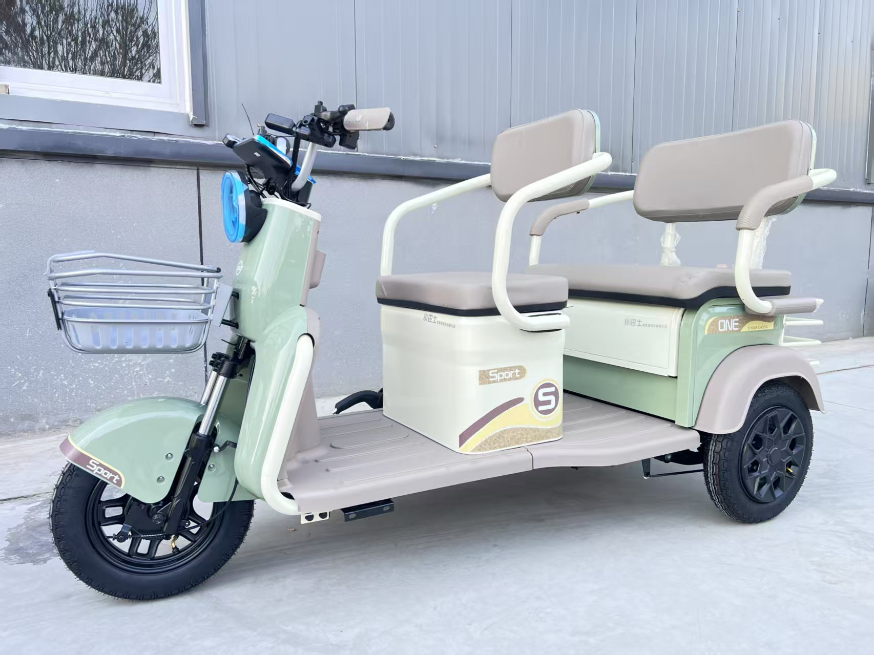 2025 New 600w/800w/1000w Tricycle Adult Electric Cargo Bike Trikes for Sale 60V Electric Tricycles 4 Wheel Car Taxi Car 4 Seat