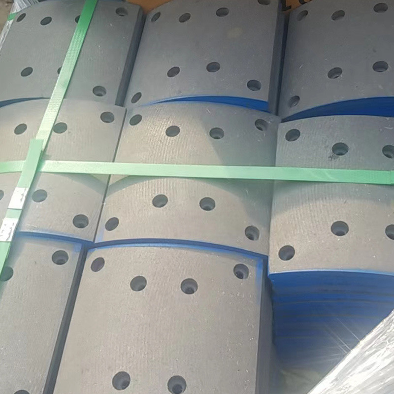 Which truck brake linings suit high-frequency long-distance transport?
