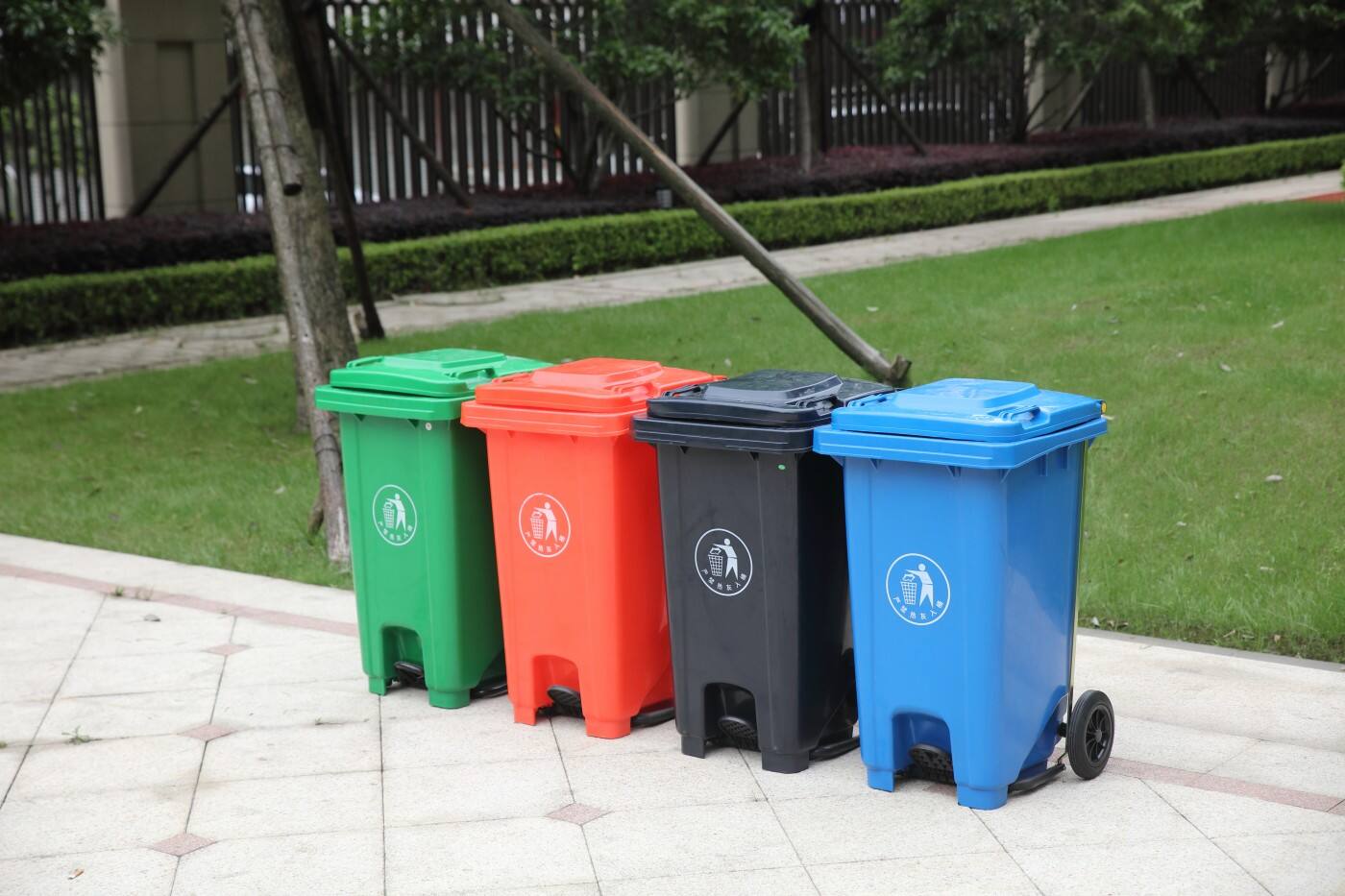 Abei Launches New HDPE Trash Bins: More Durable for Outdoor Use