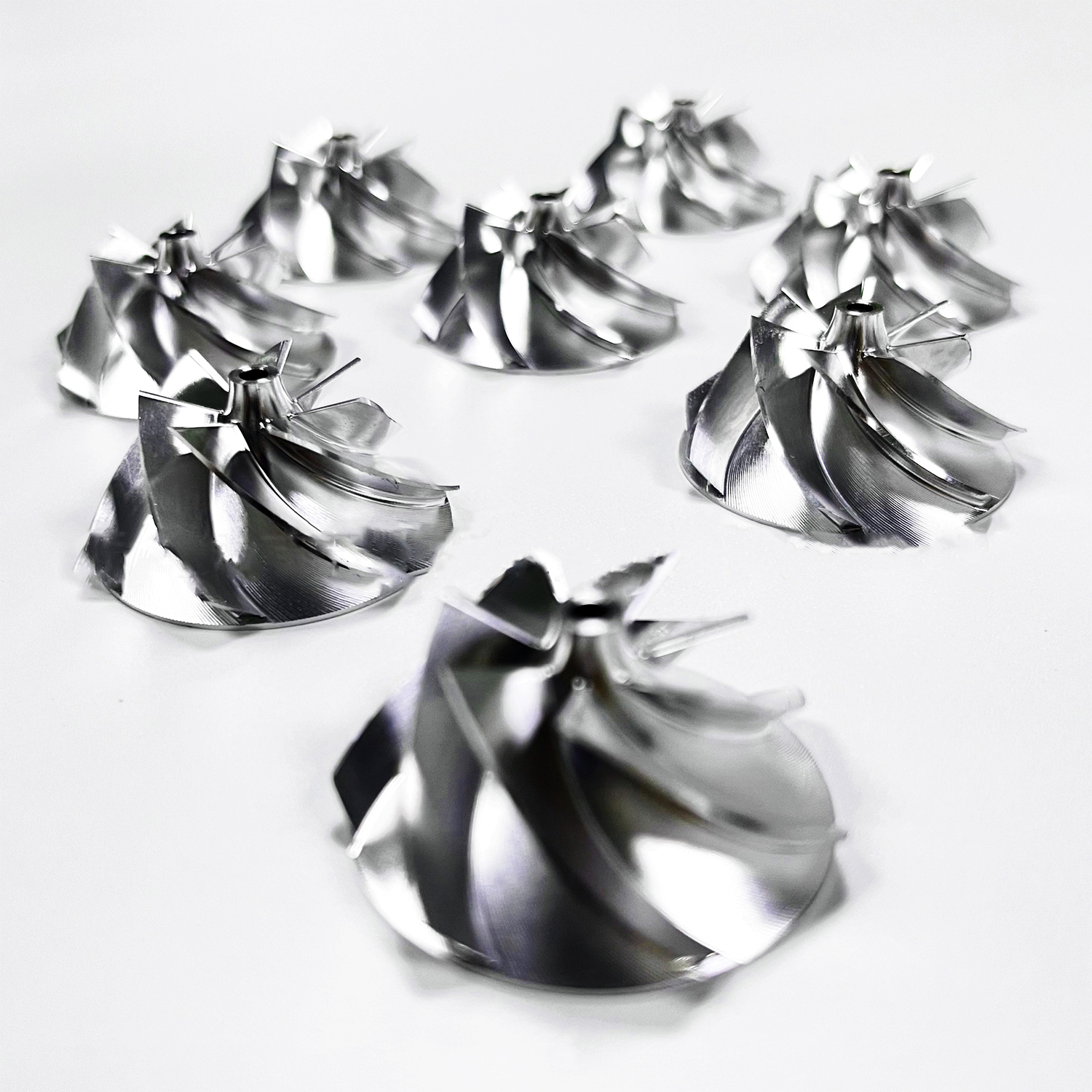 Главне предности партнерства са професионалном продавницом машина за прилагођене делове