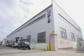 Higit Pa sa Kurso: Ang Sari-saring Gamit at Bagong Mga Tungkulin para sa mga Golf Cart