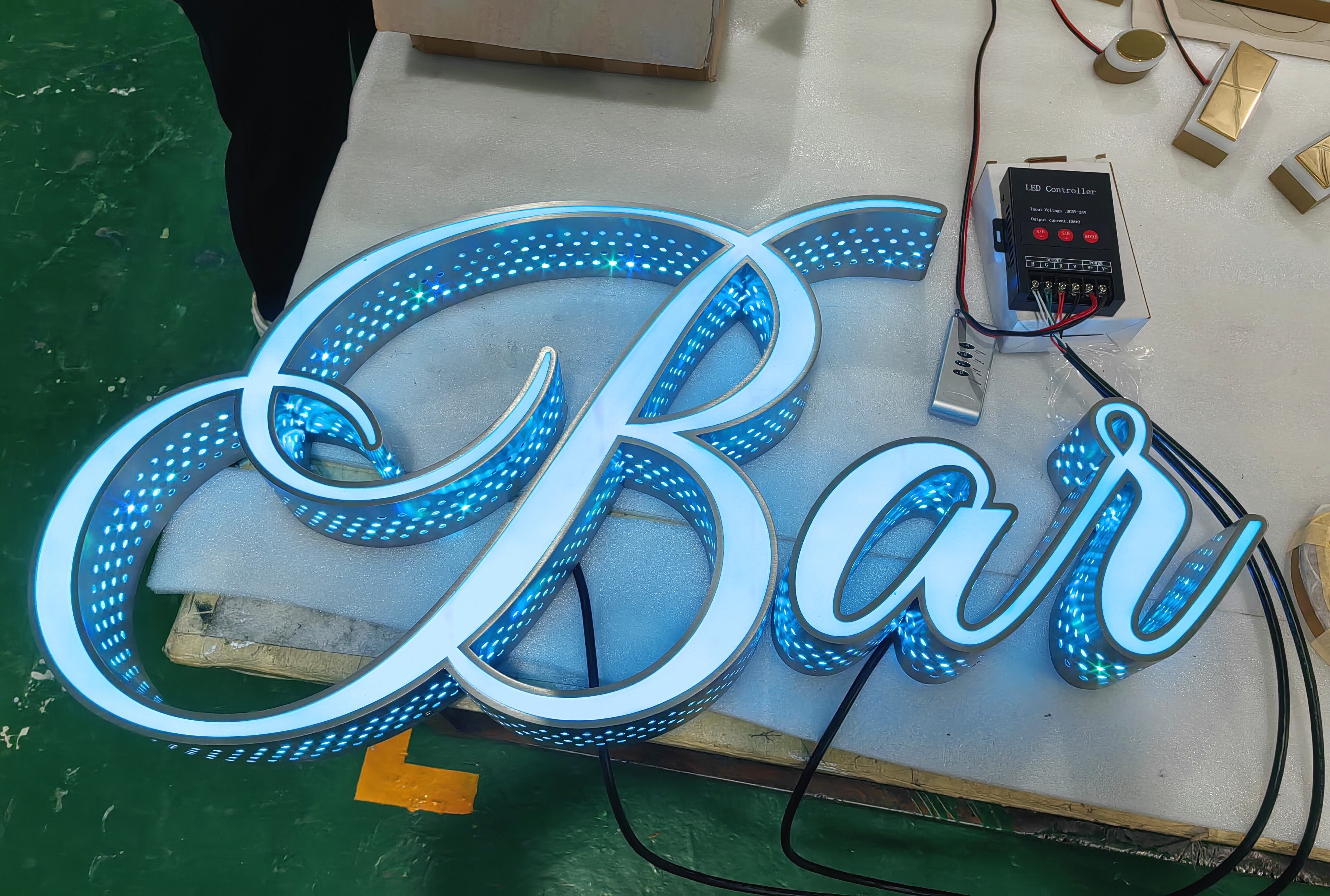 About Signage Makers
