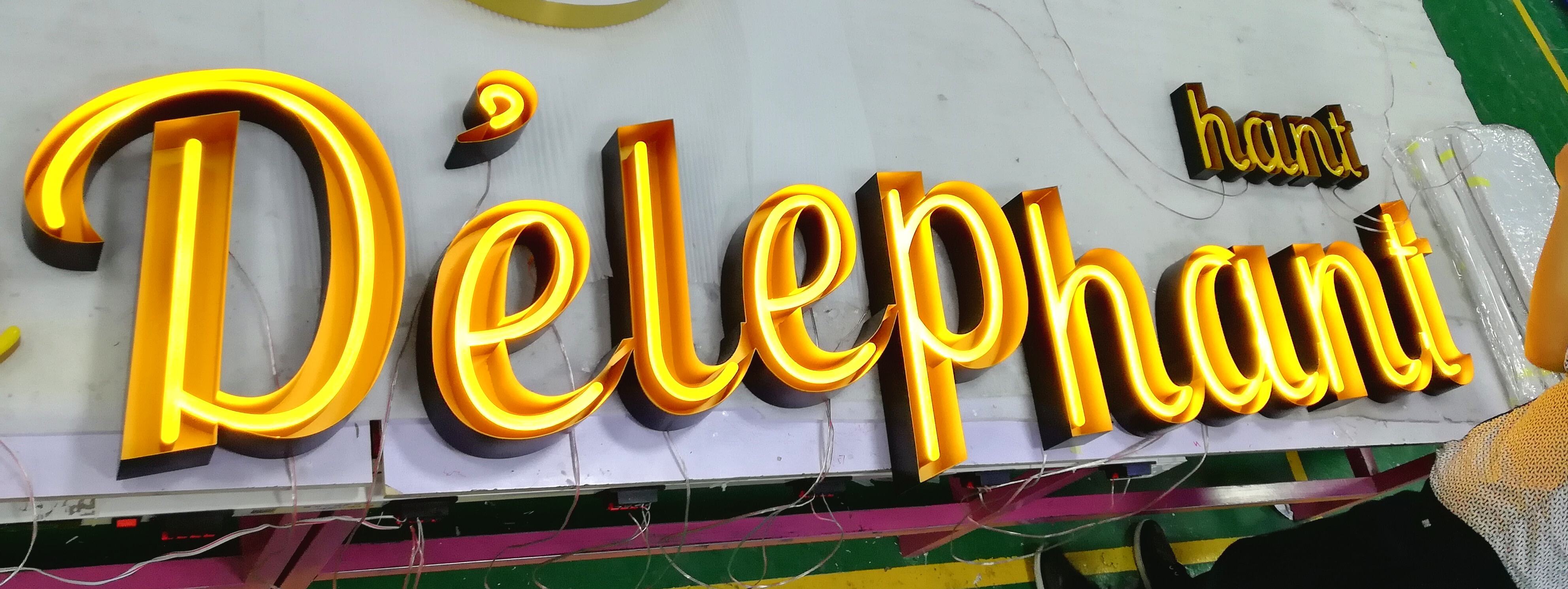Informazioni su Signage Makers