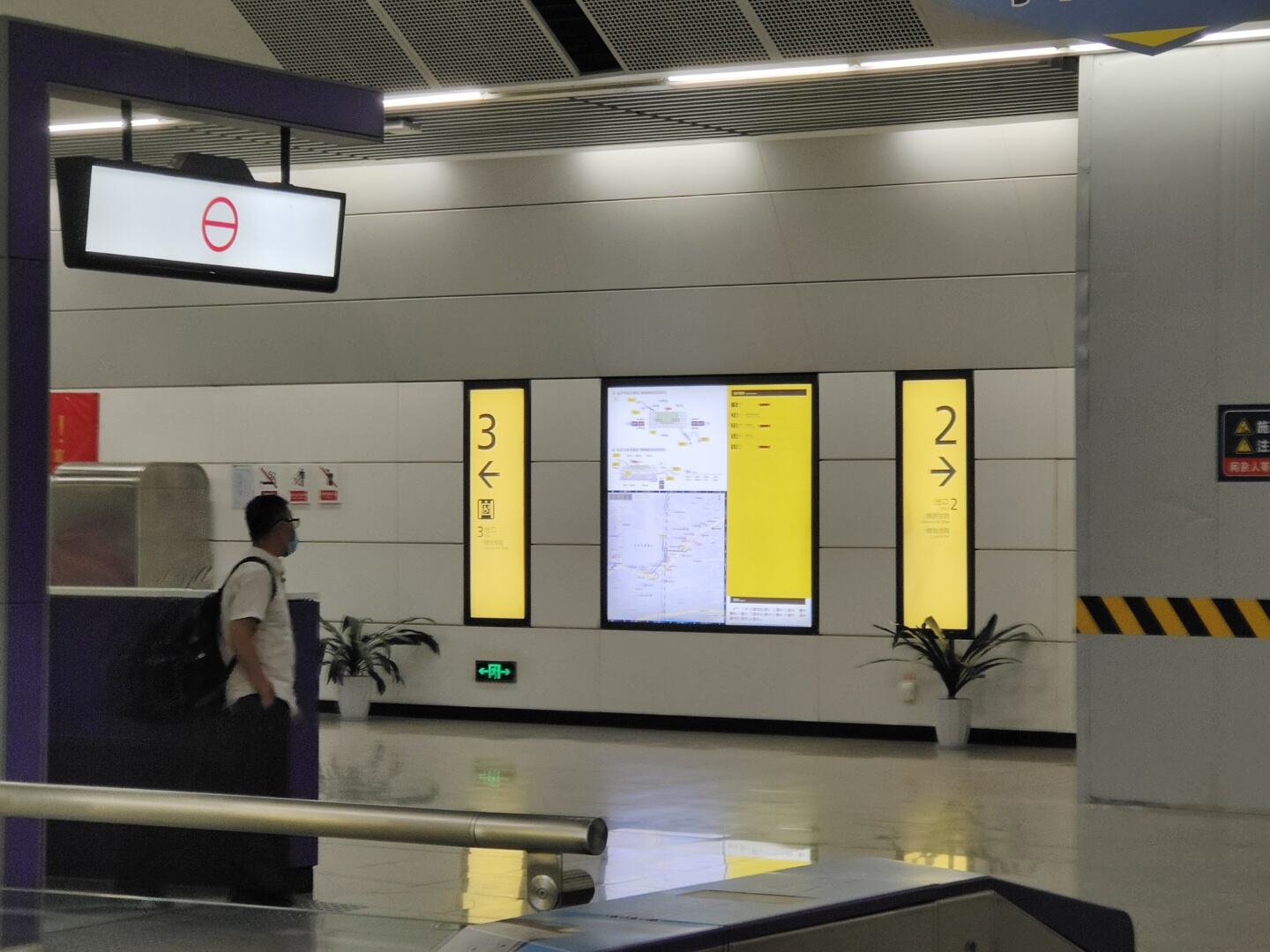 Navegando sistemas de metro con un diseño de señalización efectivo