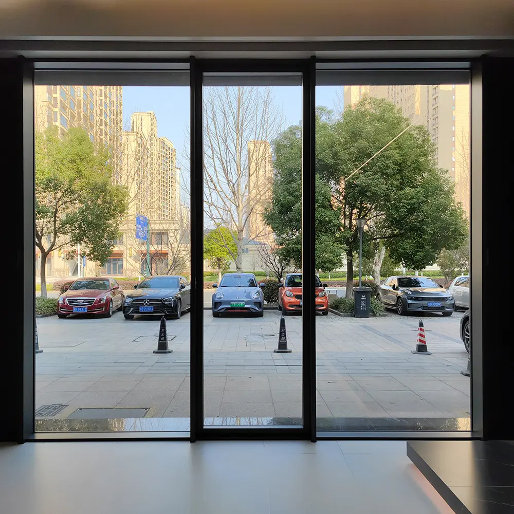 Top Advantages of Using Glass Curtain Walls in High-Rise Design