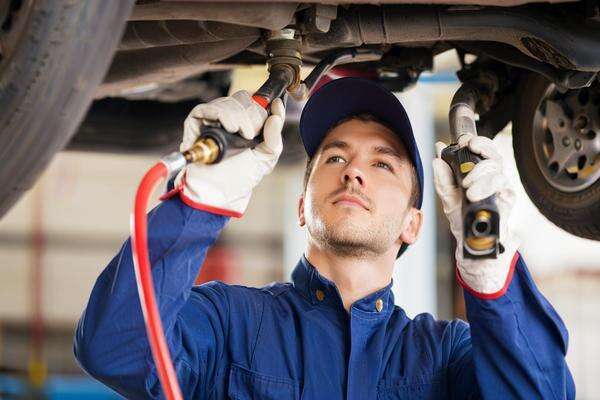  Warranty and Maintenance Services: Offer comprehensive warranty coverage and information on maintenance services to ensure long-term vehicle performance.