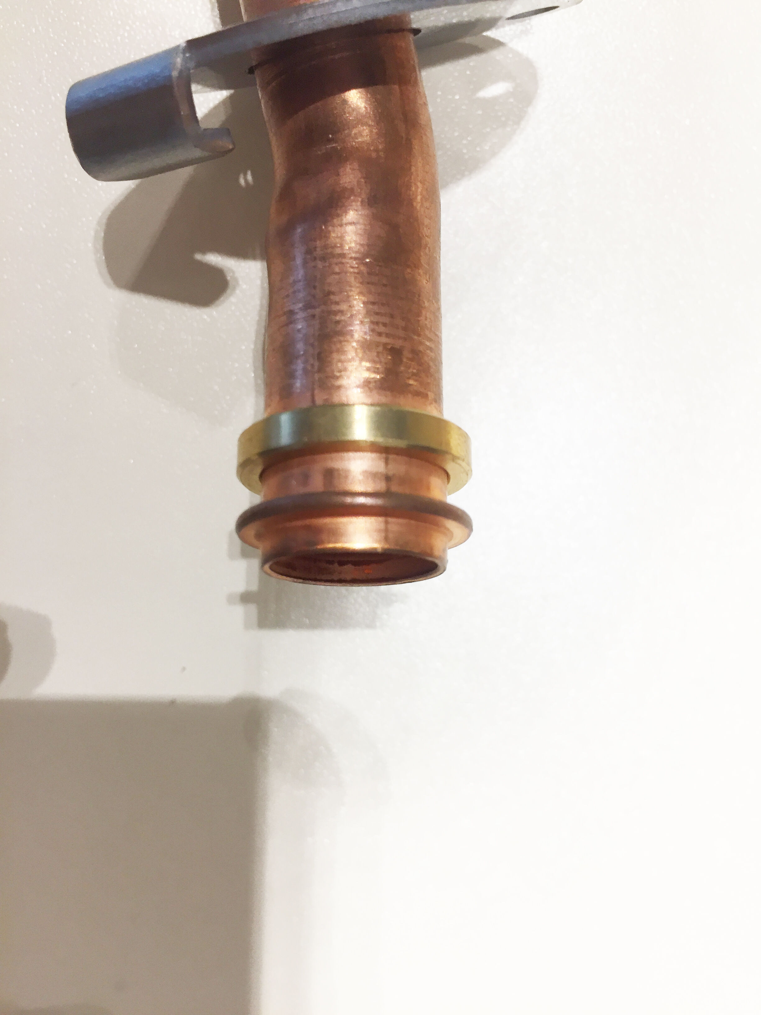 How to Properly Install Copper Pipes and Connectors for Optimal Performance?