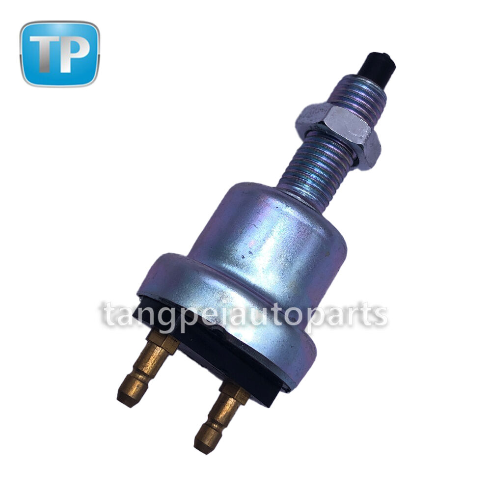 Добар квалитет Бреаке Лајт Ствач Монтажа Стоп Лампа за Мицубиши Џип Л300 Трук Хјундаи Мазда МБ113078 ЗС07МБ001 93810-11002