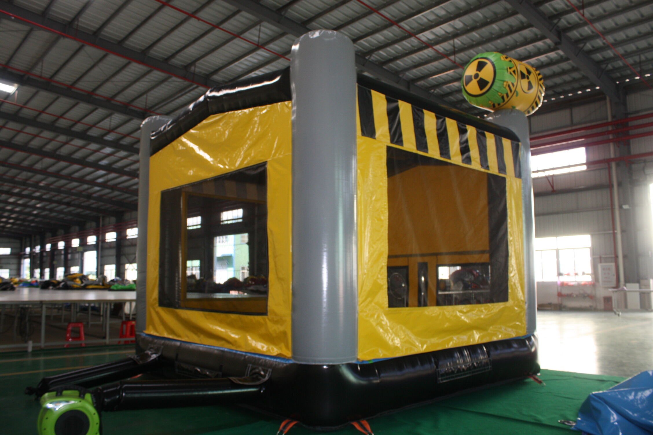 In-Stock Toxic Element Themed Yellow Inflatable Bounce Bed - Backyard Street Style Party & Kids’ Trendy Playtime Toy