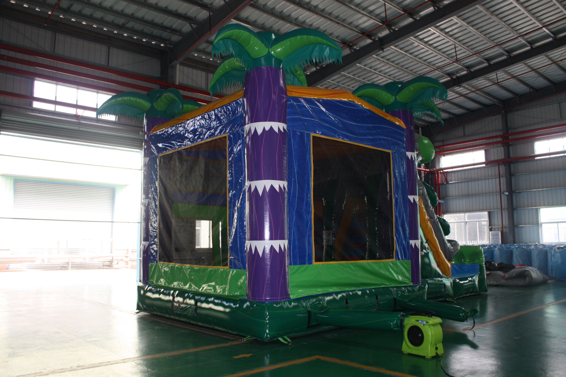 In-Stock Palm Tree Trunk Combo Inflatable Bounce Bed - Backyard Tropical Paradise with Slide & Pool for Kids & Family