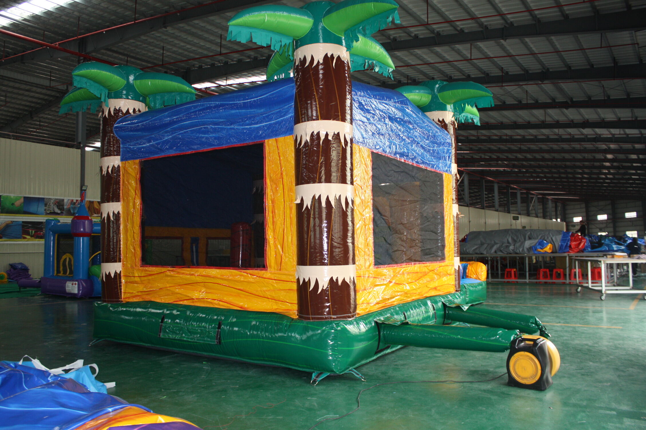 Iridescent Green Palm Tree Dry-Wet Inflatable Combo - Commercial Grade for Resort & Event Rentals