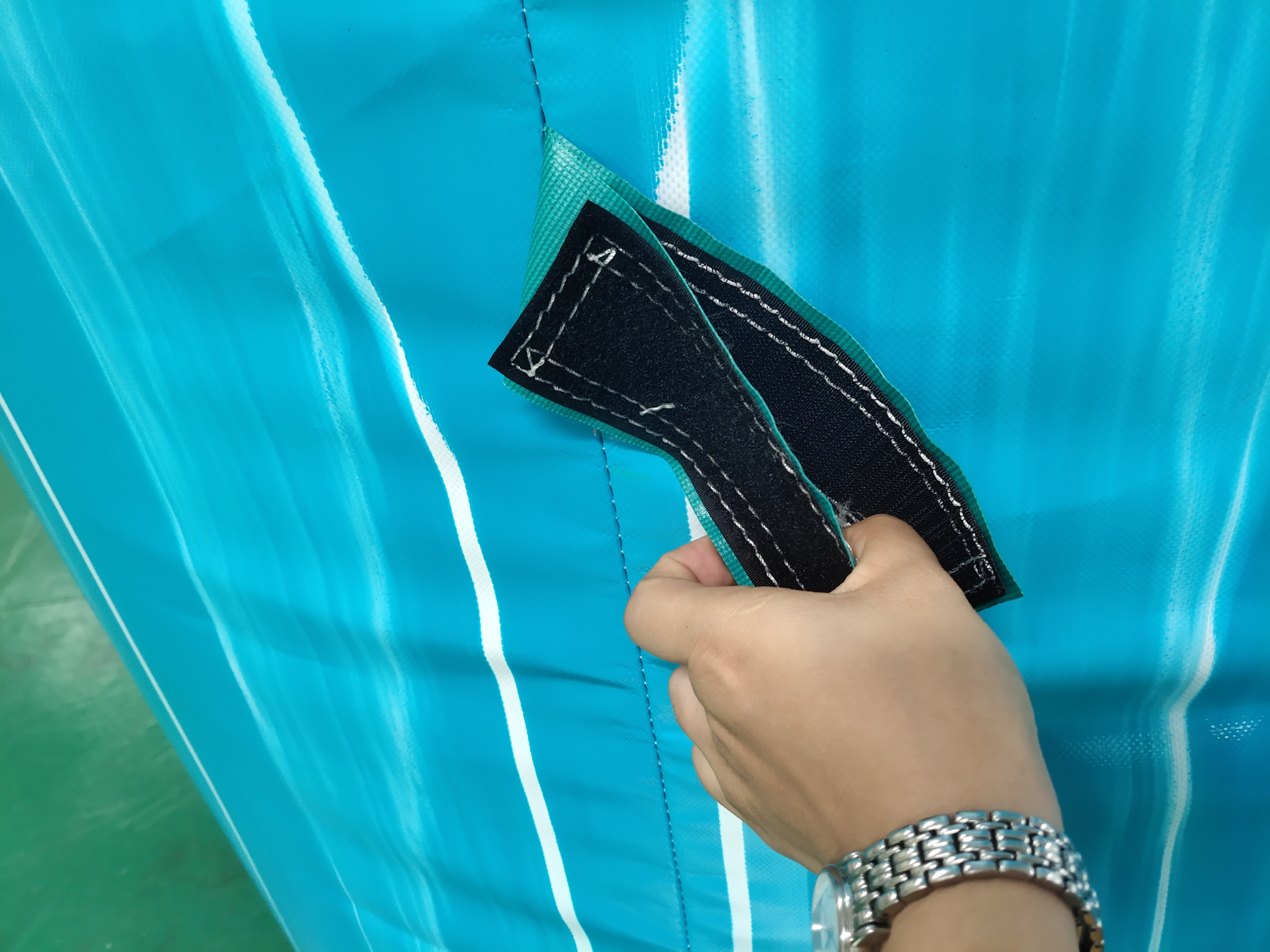 In-Stock Lake Blue Dual-Use Dry-Wet Inflatable Slide - Heavy Duty for Holiday Markets & Resort Water Activities