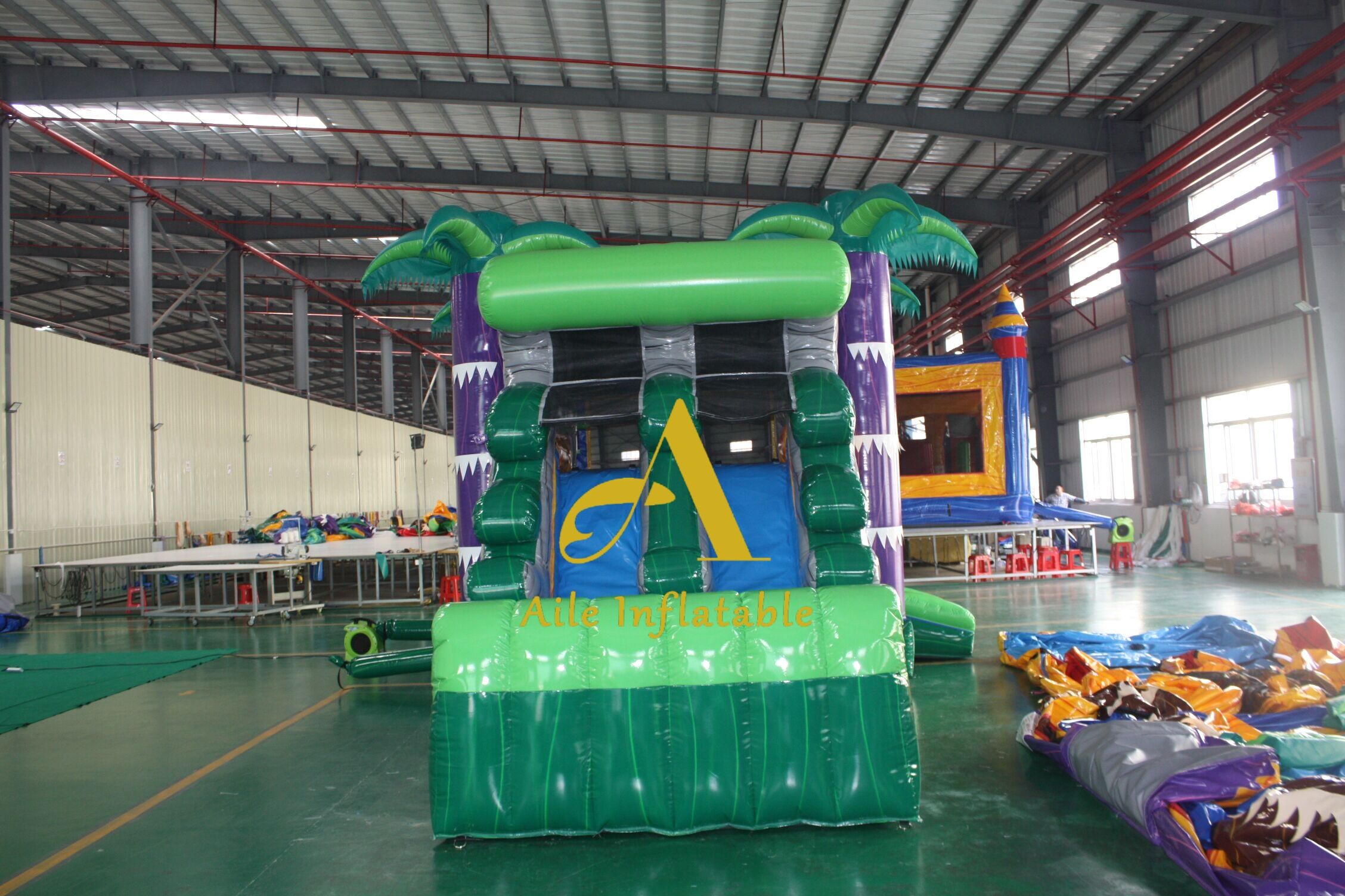In-Stock Palm Tree Trunk Combo Inflatable Bounce Bed - Backyard Tropical Paradise with Slide & Pool for Kids & Family