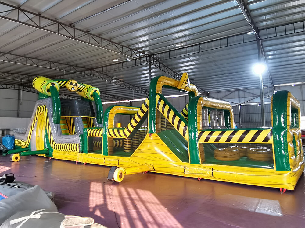 Immersive 18M Toxic Radiation Themed Inflatable Obstacle Maze