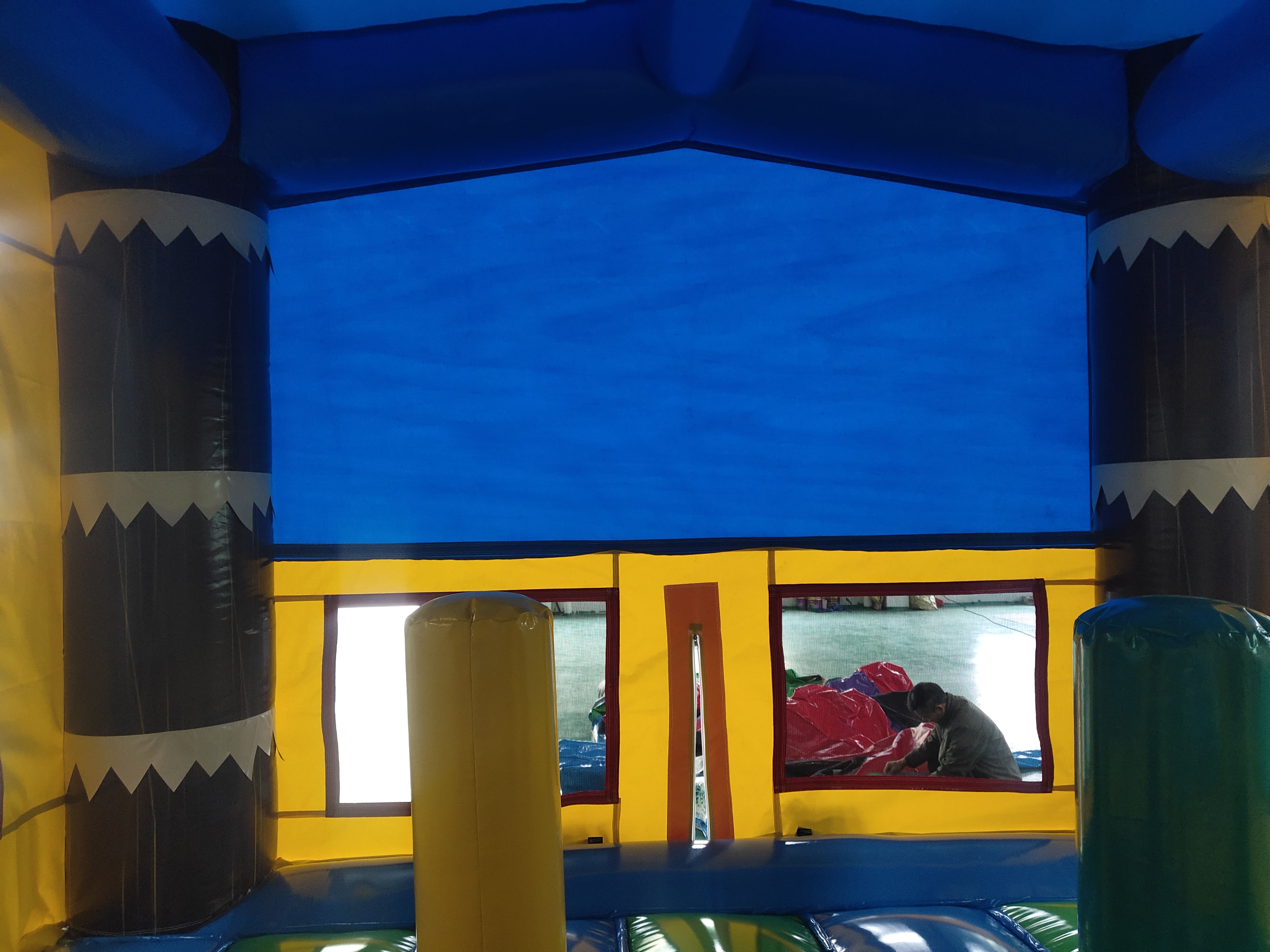 In-Stock Blue Palm Tree Inflatable Bounce Bed - Heavy Duty for Poolside Parties & Beach Resort Rentals