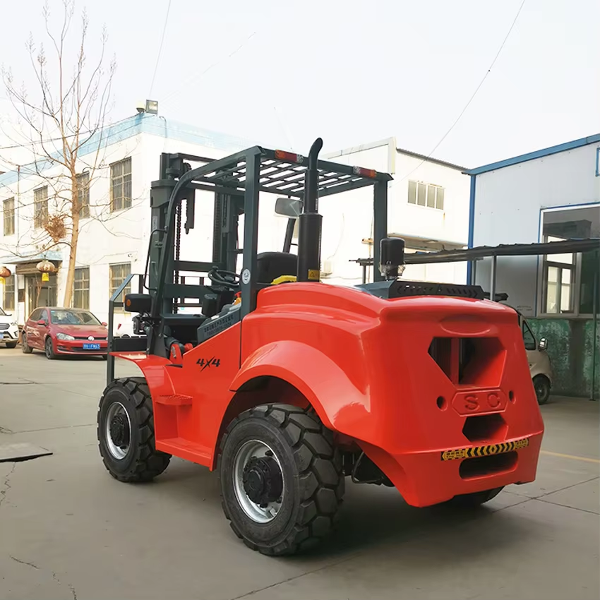 From Mud to Gravel: How the All Terrain Forklift Handles Extreme Work Environments
