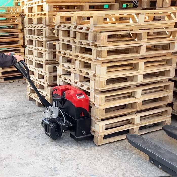 pallet transport trucks.jpg