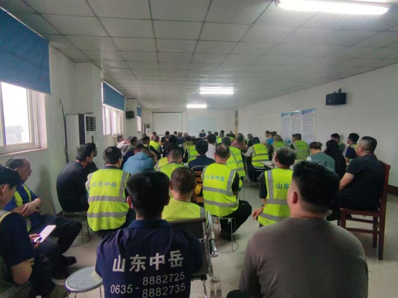 Safety meeting of the Seamless Steel Pipe Production Department