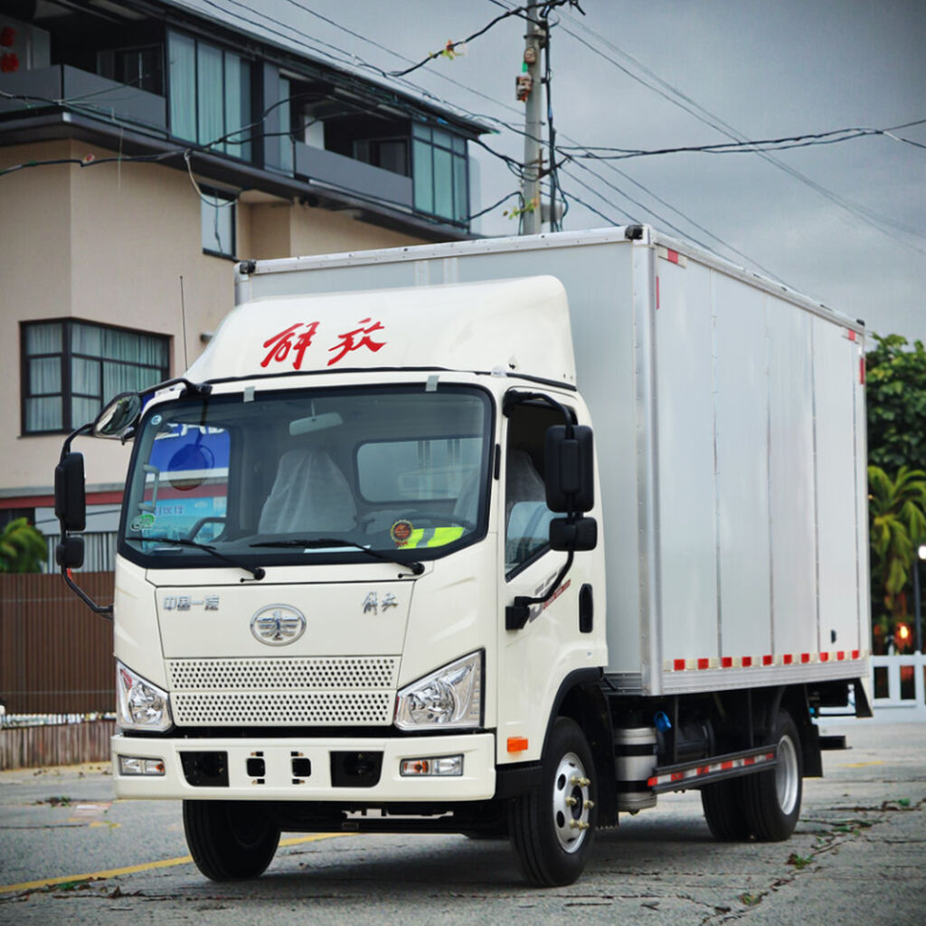 Unmatched Versatility and Reliability in Flatbed Small Trucks