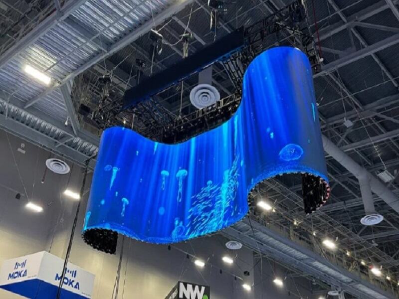 How Suspended Wave-Shaped LED Ceiling Screens Are Installed Safely