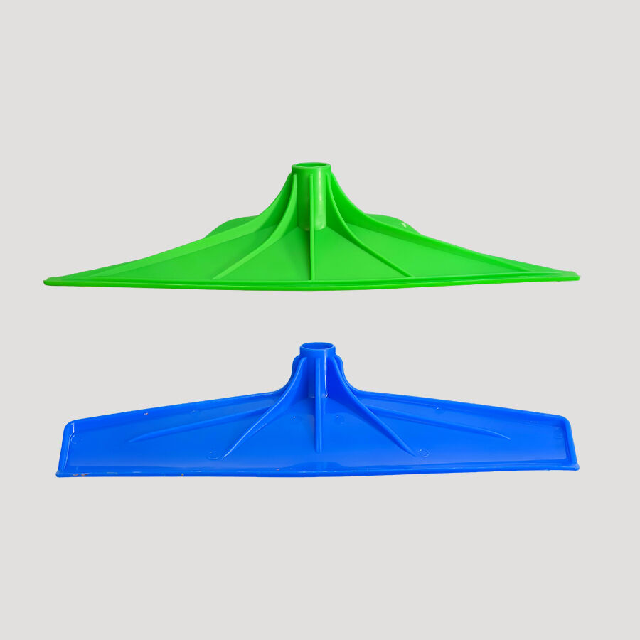 Anti-freezing Manure Scooping Tool for Cattle Farm - 40cm Polypropylene Scoop Resistant to -40°C Cold and Not Brittle