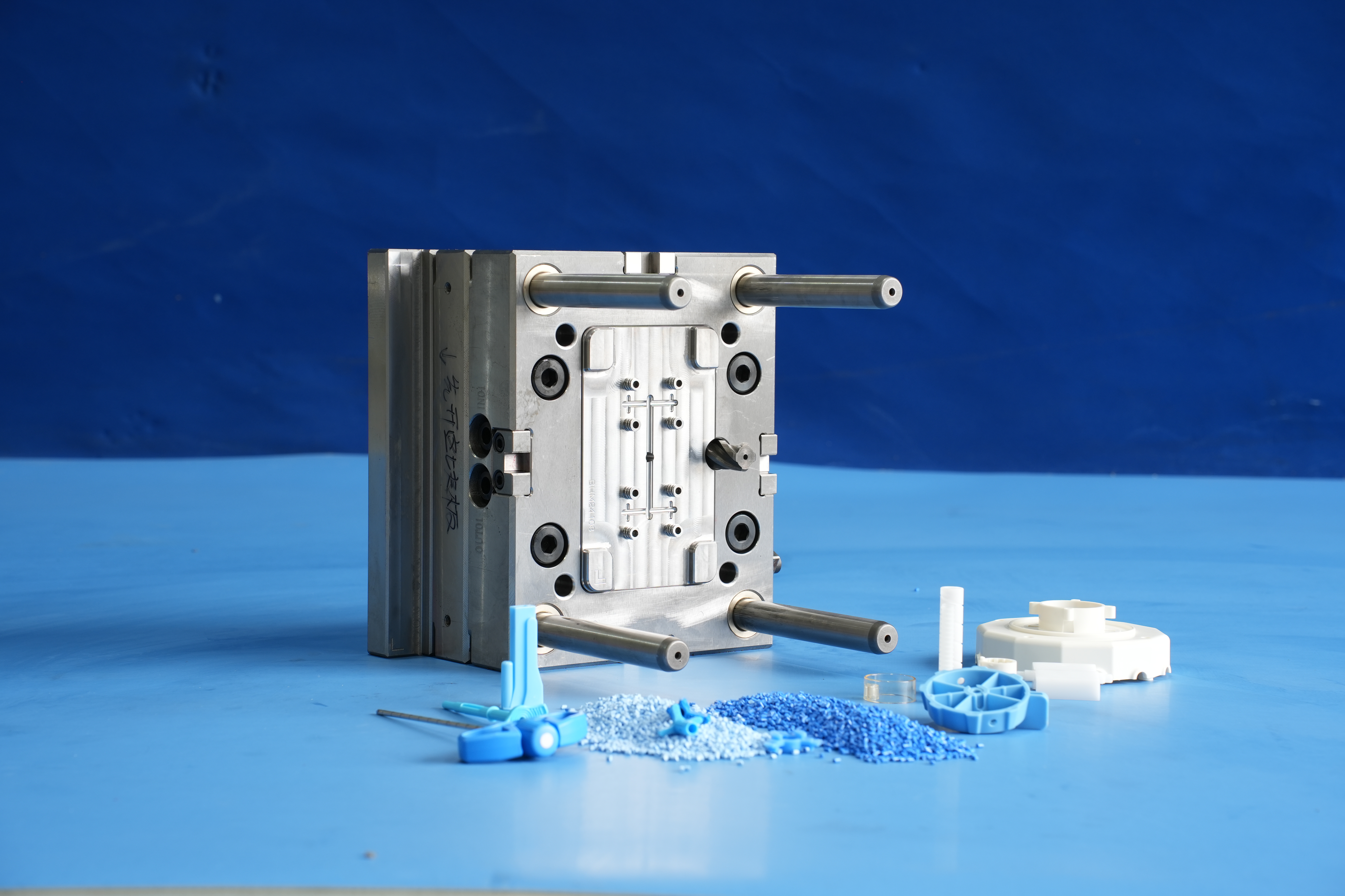 Những lợi ích chính của công cụ OEM đối với hiệu quả sản xuất là gì?