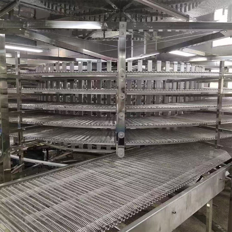 Transportador helicoidal de refrigeración energéticamente eficiente con flujo de aire optimizado