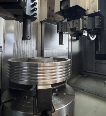 Solución de fabricación de alta precisión para rodas de tracción de ascensores