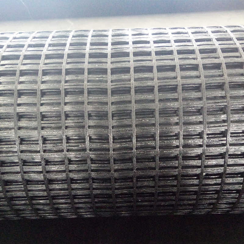 Role Pet Geogrid v projektech stabilizace svahů