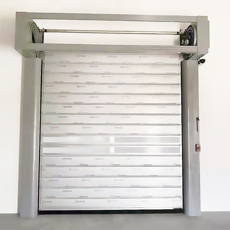 ¿Cuáles son las principales aplicaciones de las puertas rápidas en la industria?