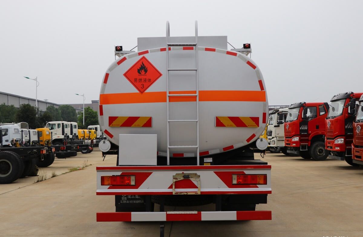 Mobile Fuel Tanker: Advanced Fuel Delivery Solutions with Premium ...