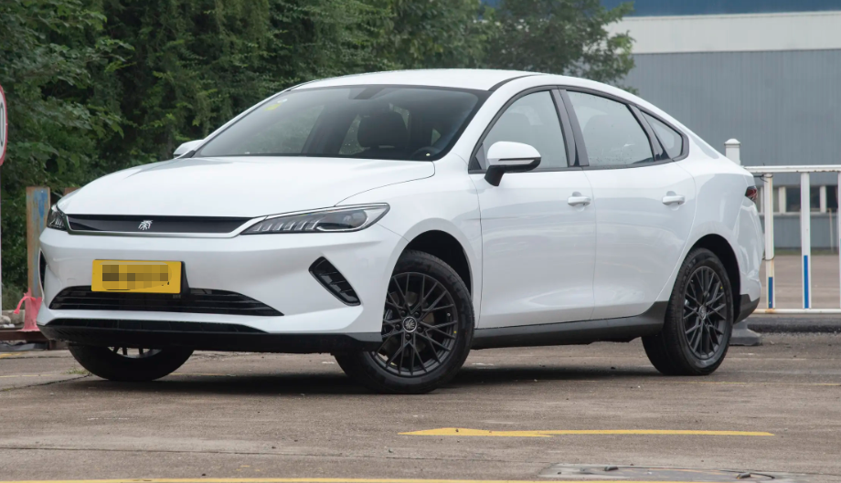 Export Ready BYD Qin Plus EV 2026 420KM Enterprising Type Pure Electric Auto 0.5h Fast Charge Low Cost Sedan