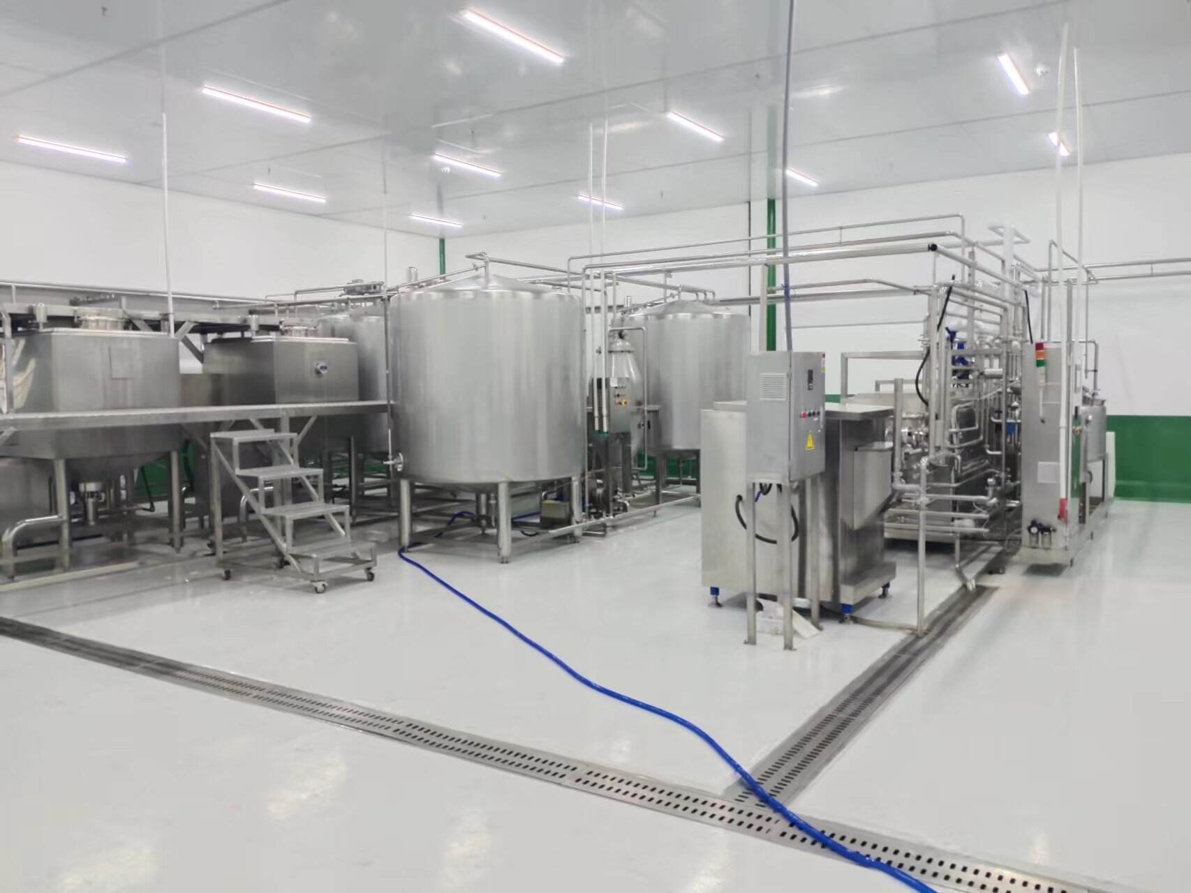 UHT Milk Production 1.jpg