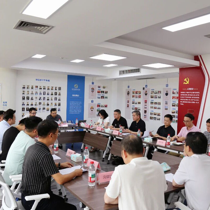 The symposium of the Cangnan County Decision-making Consultative Committee and the Cangshang Research Center was successfully held in Hangzhou