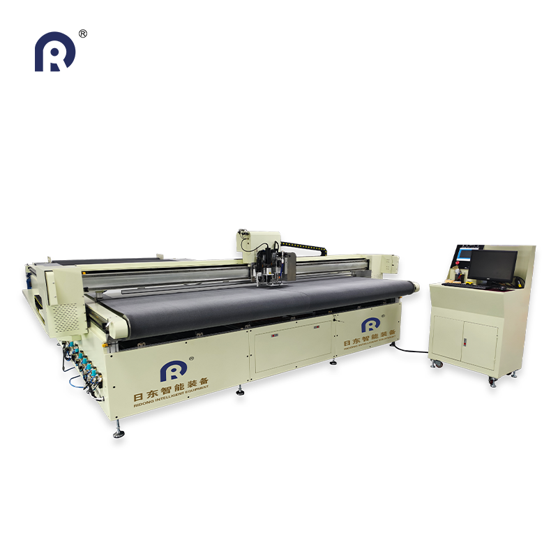 Exterior Zip Screen Machine