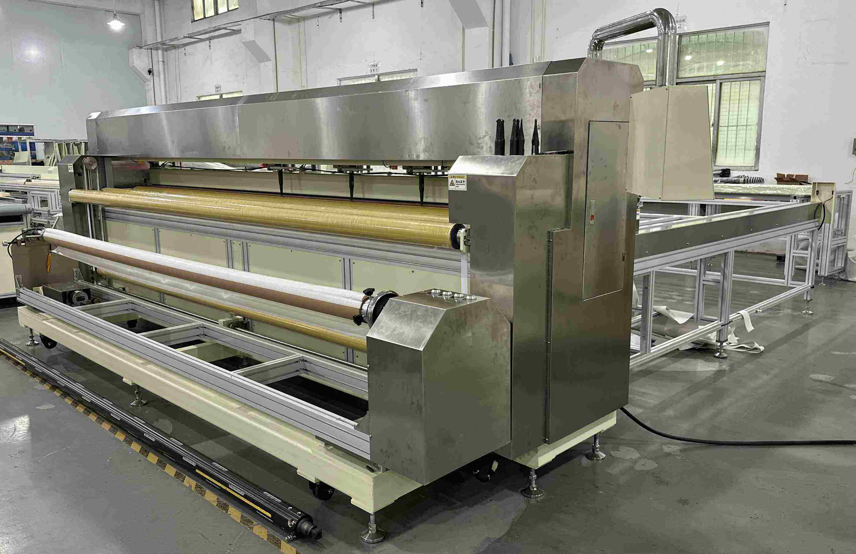 Fully Automatic Ultrasonic Slitting Machine.jpg